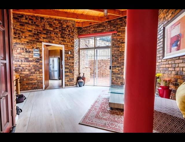 4 BEDROOM HOUSE FOR SALE IN GLENVISTA